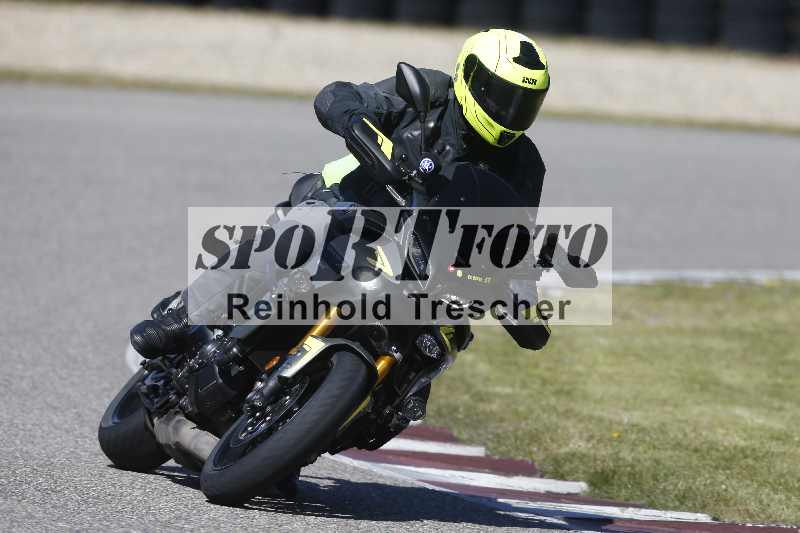 /01 02.04.2026 MAZ ADR/Gruppe gelb Gruppe gruen/57-1